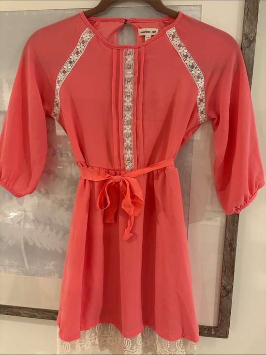monteau girl Other - Monteau Girl Coral Lace-Trim Belted Girls' Dress